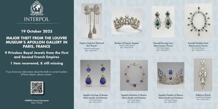 Detenidos sospechosos del robo de joyas de la corona del museo del Louvre de París