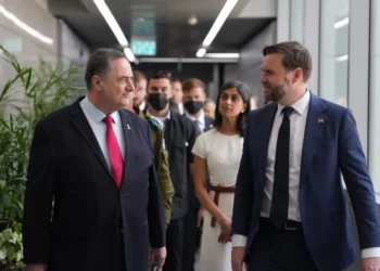 Katz a Vance: Israel está “comprometido a desarmar a Hamás”