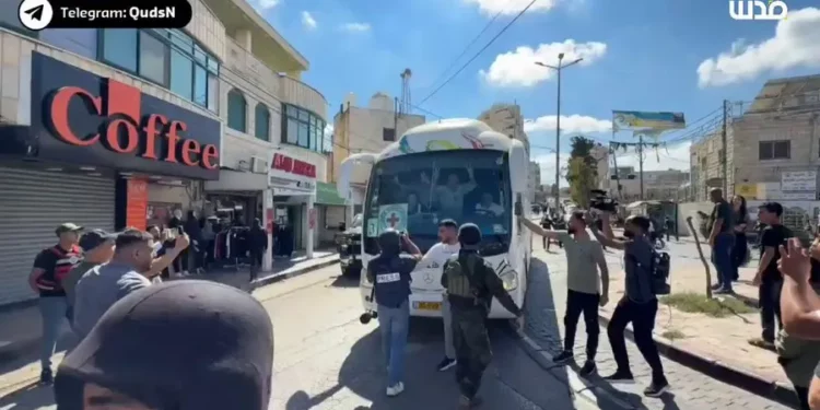 Israel libera a todos los terroristas palestinos presos bajo el acuerdo