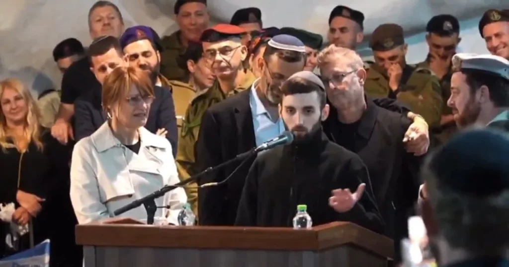 Soldado rehén recién liberado está listo para regresar a Gaza