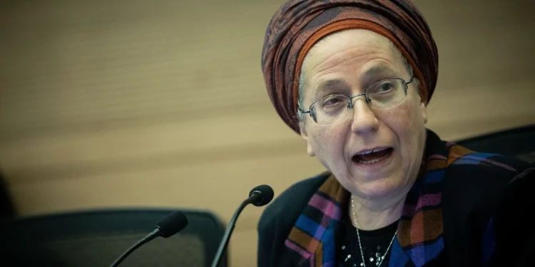 Ministra Orit Strock advierte a TRump que no acepte una “falsa paz”