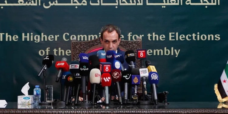 Siria: Baja tasa para mujeres en elecciones para primer parlamento