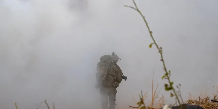 Un tanque de las FDI operando en Gaza en una foto sin fecha publicada el 24 de octubre de 2025. (Fuerzas de Defensa de Israel)