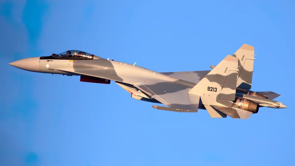 Irán recibe sus dos primeros cazas Su-35SE de fabricación rusa