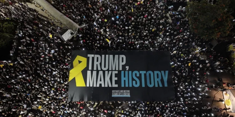 Familias de rehenes instan al Comité Nobel a otorgar a Trump el premio de la paz