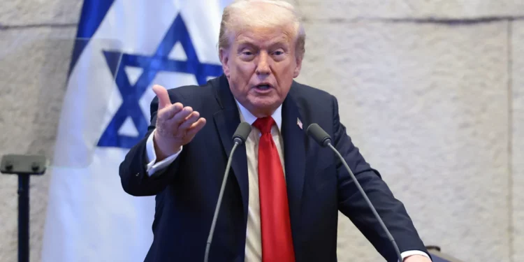 Trump: Los palestinos “deberían concentrarse en construir su pueblo en lugar de tratar de derribar a Israel”