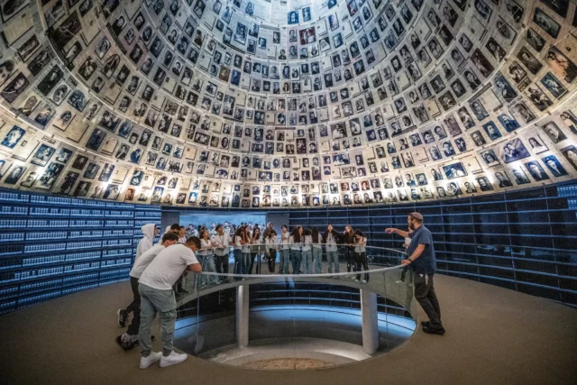 Trabajadores de Yad Vashem en huelga por disputa salarial