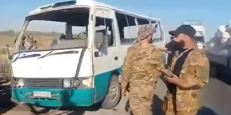 Explosión de autobús en el este de Siria mata a 5 empleados del ministerio de defensa