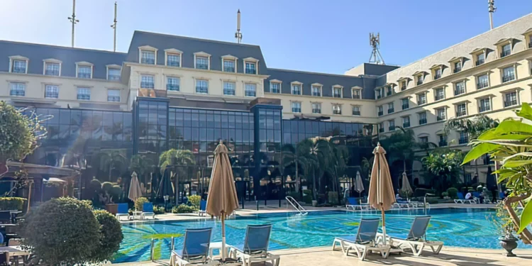 150 terroristas palestinos excarcelados por Israel se alojan en hotel de lujo en El Cairo