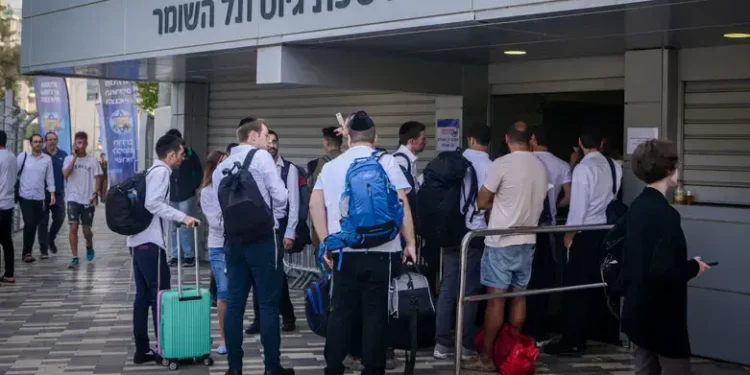 Haredim en la oficina de reclutamiento (ilustrativo)