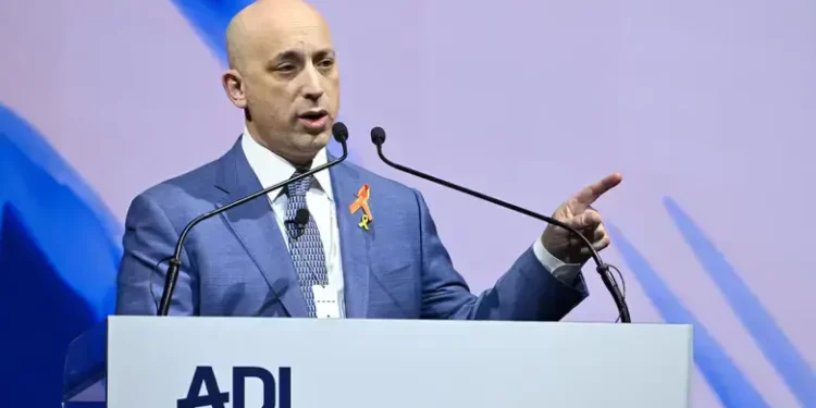 Jonathan Greenblatt, director ejecutivo de la ADL, habla en el escenario de la conferencia Never Is Now de la ADL, en marzo de 2025.
Bryan Bedder/Getty Images