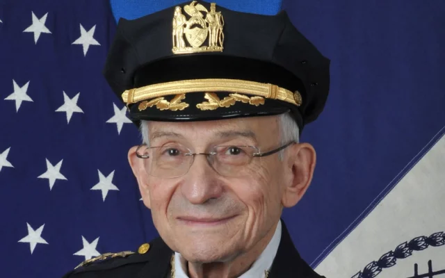 Comunidad y autoridades recuerdan legado del rabino Alvin Kass capellán del NYPD