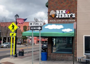 Una heladería Ben & Jerry's se ve en Watkins Glen, Nueva York, el 1 de noviembre de 2021. (AP/Ted Shaffrey)