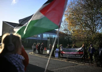 Seis activistas antiisraelíes juzgados en el Reino Unido por irrumpir en Elbit Systems