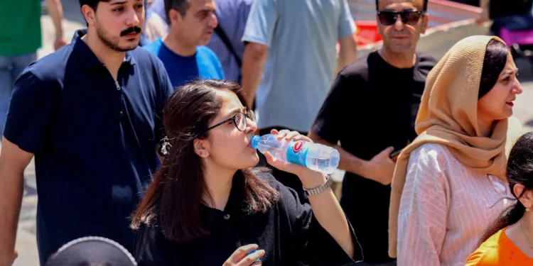 Irán anunció cortes de agua periódicos en Teherán por sequía nacional
