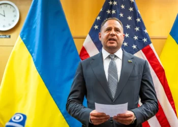 Jefe de gabinete de Zelensky dimite mientras se amplían las investigaciones sobre corrupción en Ucrania