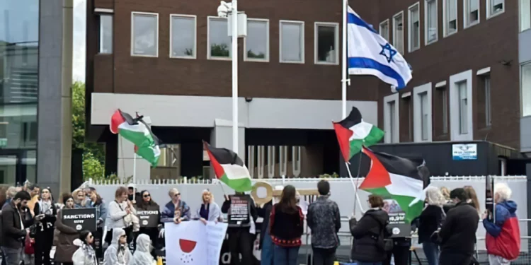 Dublín suspende los planes de cambiar el nombre del parque Herzog de la ciudad tras acusaciones de antisemitismo