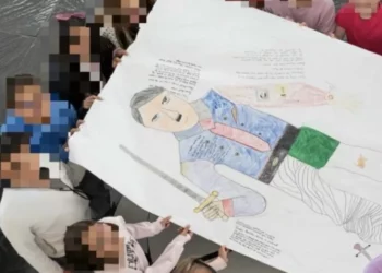 Escuela estadounidense que expulsó a alumnos judíos tras sufrir acoso antisemita se disculpa