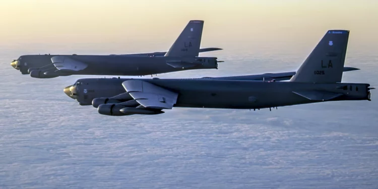 EE. UU. realiza demostración de ataque con B-52 cerca de Venezuela