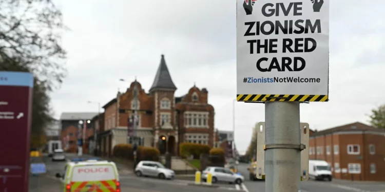 Birmingham despliega 700 policías ante protestas por partido Maccabi–Villa