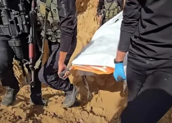 Hamás entrega a la Cruz Roja restos de tres rehenes asesinados en Gaza