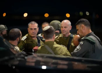 El jefe de las FDI en el lugar del ataque terrorista expresa su agradecimiento a los reservistas