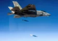 F-35C destruye objetivo de alta velocidad con GBU-54 y láser