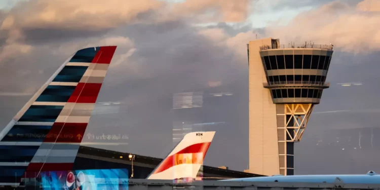 Vuelos a Filadelfia se reanudan tras parada por amenaza de bomba