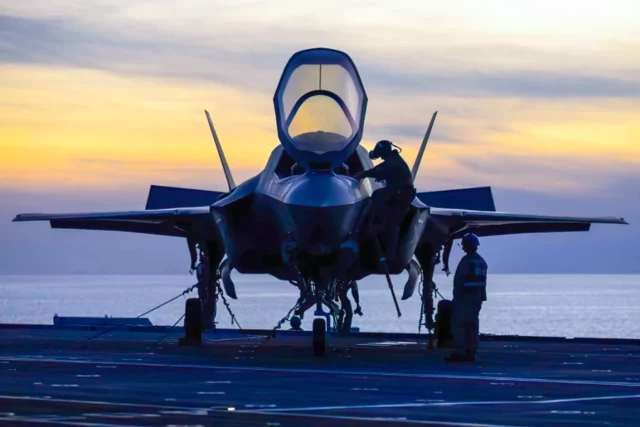 HMS Prince of Wales lidera el mayor despliegue de F-35B en Europa