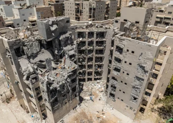 Ministros impulsan ley para acelerar rehabilitación de las zonas afectadas por misiles iraníes