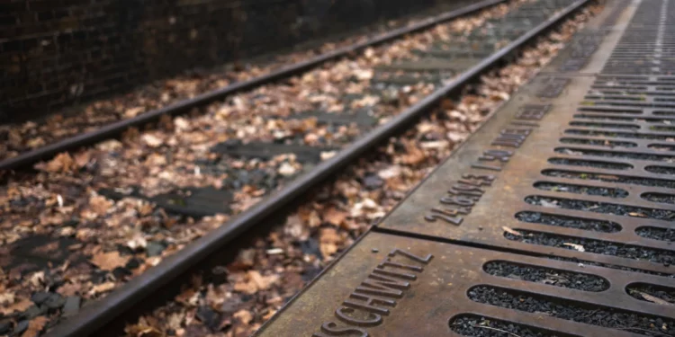 Supervivientes del Holocausto exigen cancelar subasta en Alemania