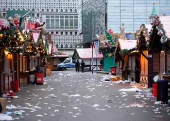 Médico saudí va a juicio por ataque mortal al mercado navideño alemán el año pasado