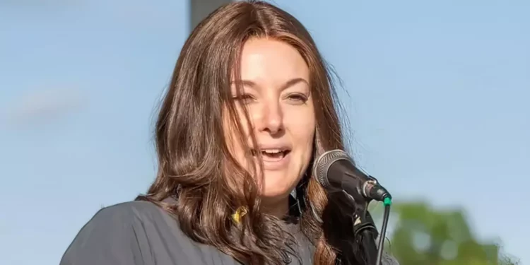 Weiss hace historia como primera alcaldesa judía ortodoxa en EE. UU.