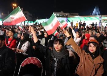 Irán recurre a “concesiones calibradas” mientras intensifica la represión política