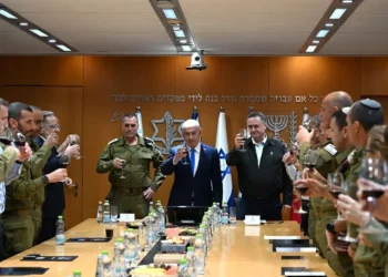 Netanyahu busca resolver disputa entre Katz y Zamir