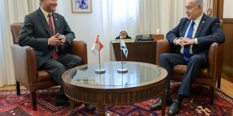 Netanyahu se reúne con el ministro de Relaciones Exteriores de Singapur en Jerusalén