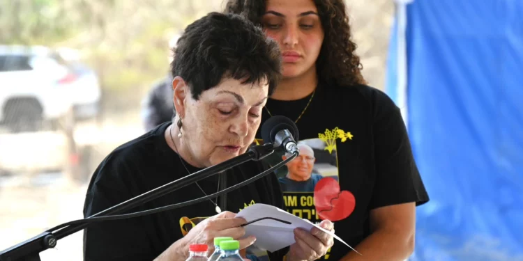 La exrehén Nurit Cooper elogia a su esposo, el cautivo asesinado Amiram Cooper