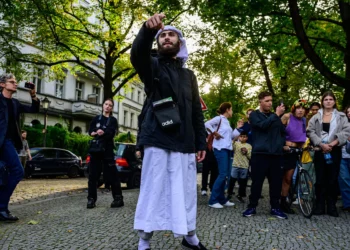 Alemania prohíbe a grupo islámico acusado de pedir un califato e incitar contra Israel