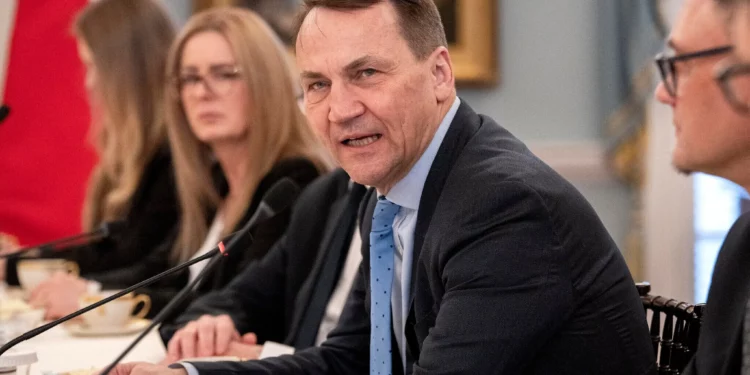 Polonia cita al embajador israelí por mensaje de Yad Vashem sobre el Holocausto