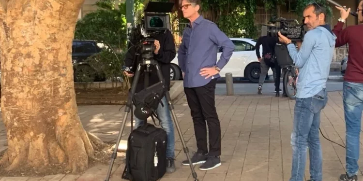 Trank se muda a Israel para filmar la reconstrucción del 7 de octubre