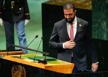 El Consejo de Seguridad de la ONU retira las sanciones a Sharaa de Siria