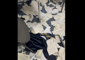 Sinagoga yemení en el centro de Israel vandalizada: libros sagrados destrozados