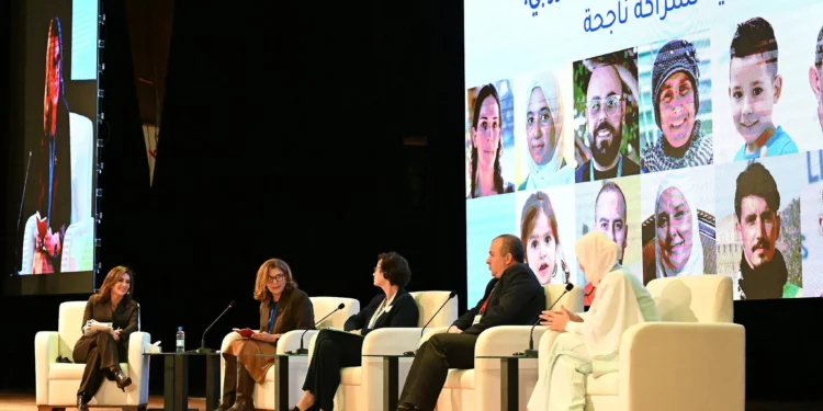 Sociedad civil siria debate en Damasco ante delegados de la Unión Europea