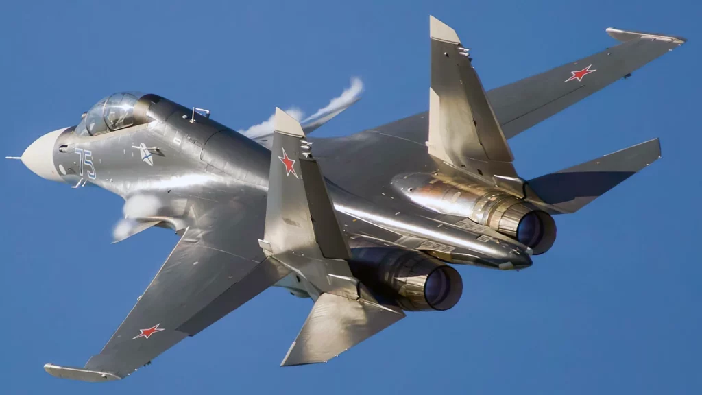 Los nuevos cazas Su-30SM2 rusos atacaron un sistema Patriot en Ucrania