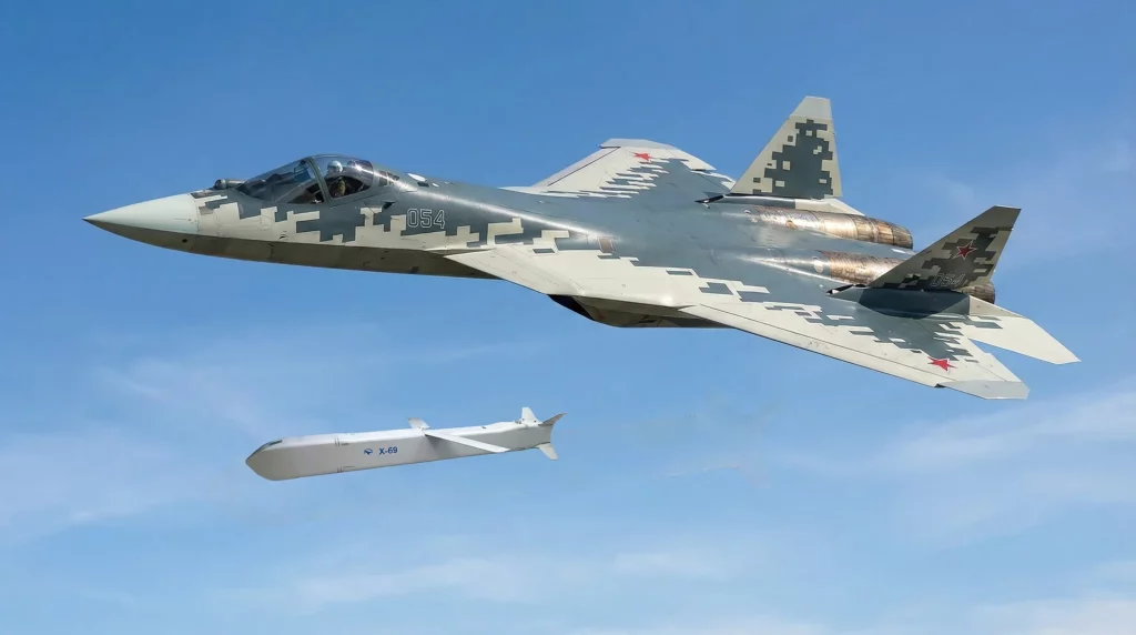 El misil Kh-69 otorga al Su-57 una capacidad de ataque de 770 kilos