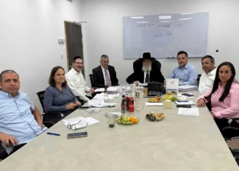 El comité encargado de nombrar al nuevo rabino jefe de Tel Aviv se reunirá en el Ministerio de Servicios Religiosos el 3 de noviembre de 2025. (Ministerio de Servicios Religiosos)