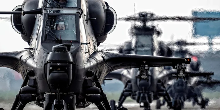 Helicópteros chinos Z-10ME entran en combate real