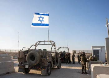 Tropas de la Brigada Nahal operan en Rafah, al sur de Gaza, en una fotografía distribuida el 1 de noviembre de 2025. (Fuerzas de Defensa de Israel)