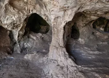 Reserva natural de Nahal Mearot, cerca de Haifa