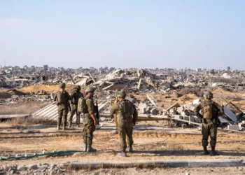 Tropas de las Fuerzas de Defensa de Israel (FDI) en Rafah, al sur de Gaza, el 23 de noviembre de 2025. (Emanuel Fabian/Times of Israel)